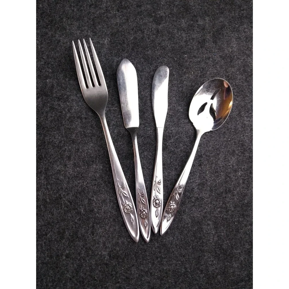 Oneida Community Betty Crocker My Rose 4 Pc LOT Butter Knife Fork Pierced Spoon